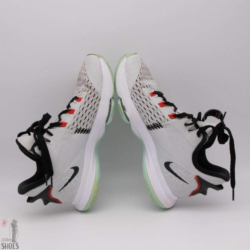 Nike LeBron Witness 5 Men's 'Pure Platinum Light Dew' Size 9.5 - Picture 8 of 13